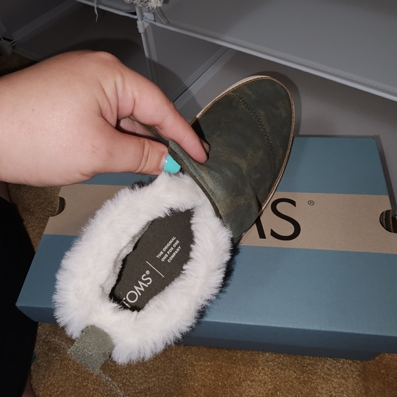 NWT Paxton TOMS - Picture 3 of 7